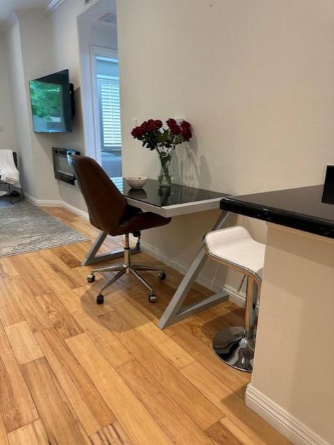 Irvine Gem Luxury Condo Near Irvine Business & Uci Hospital Екстер'єр фото